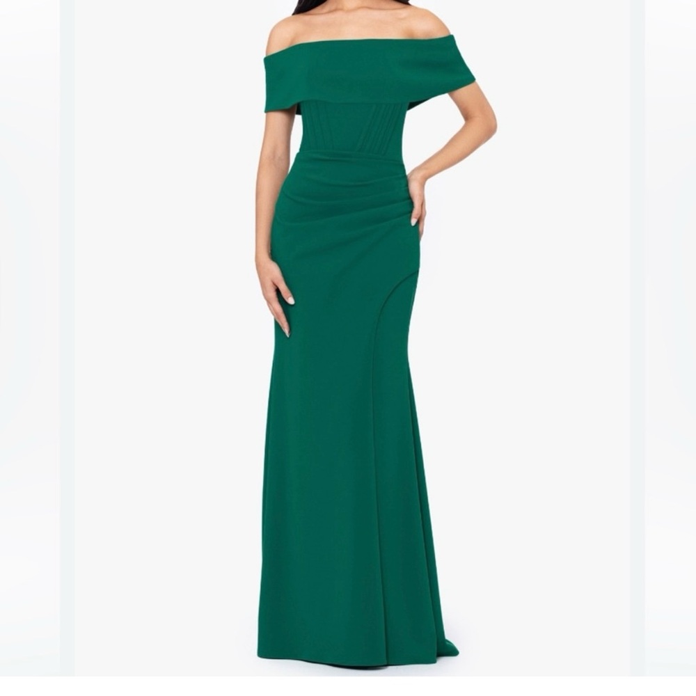 Betsy & Adam Women's Off-The-Shoulder Ruched Scuba Crepe Gown in Green NWOT